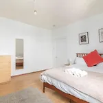 Modern 3-Bedroom Haven In Vibrant Brixton